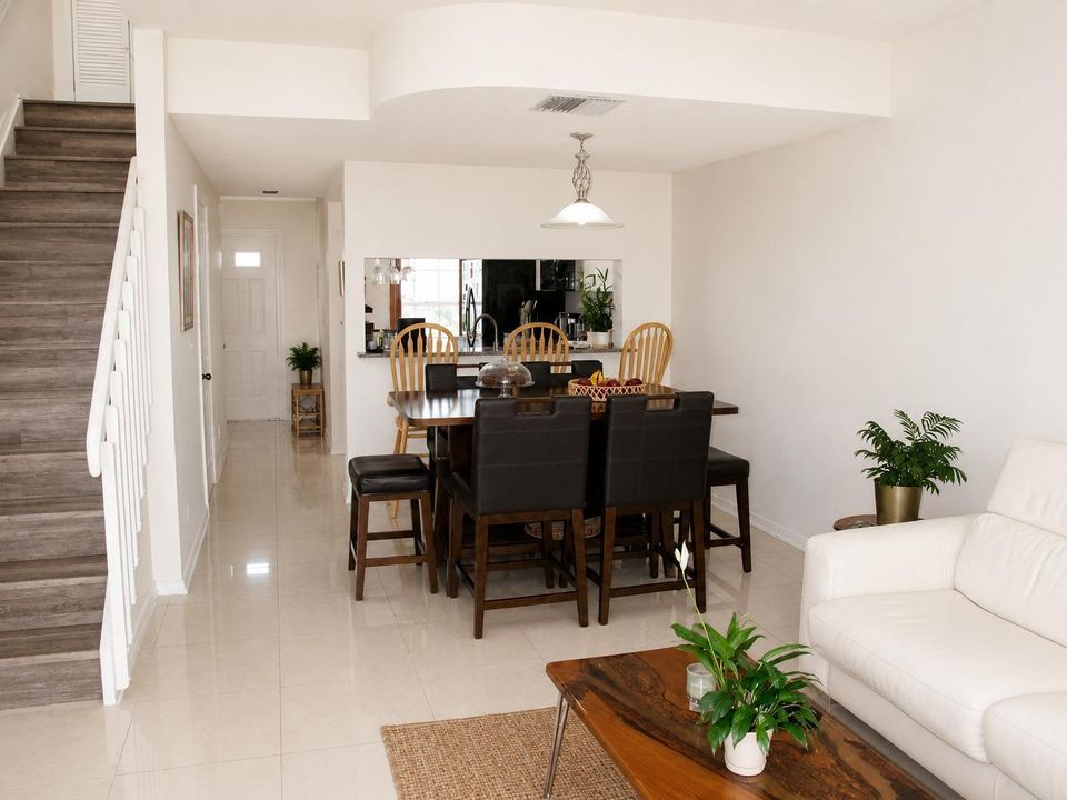 Dinning Living room