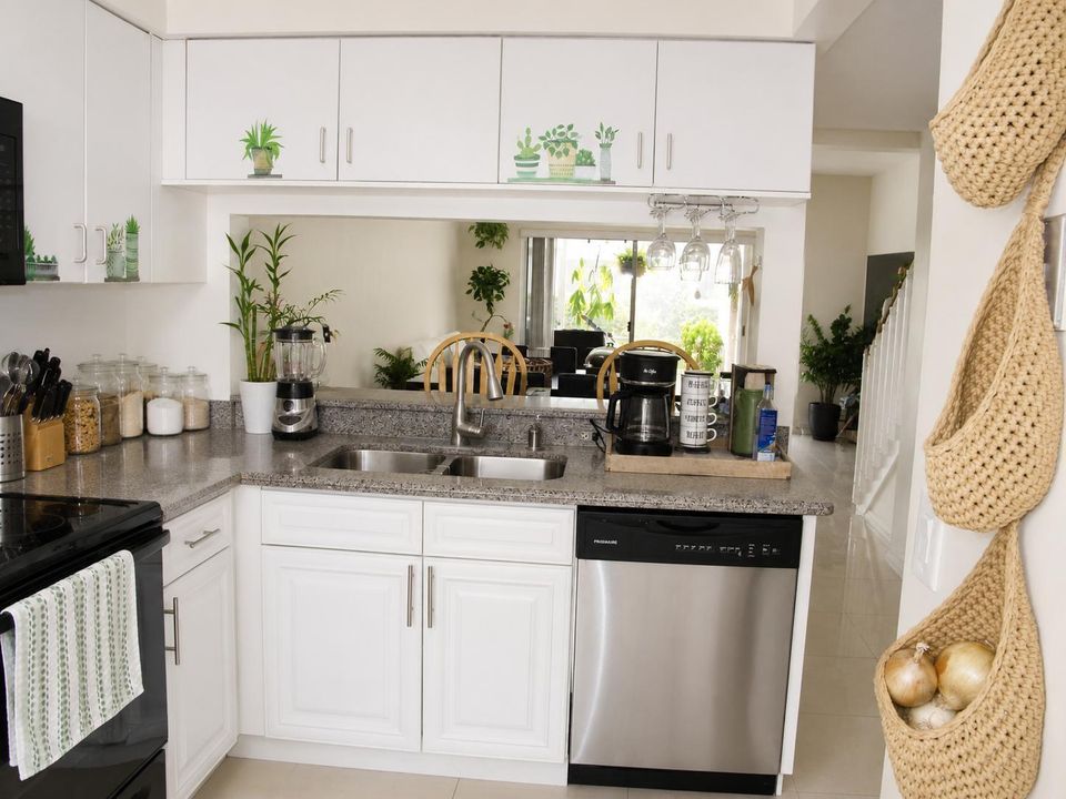 6-Kitchen
