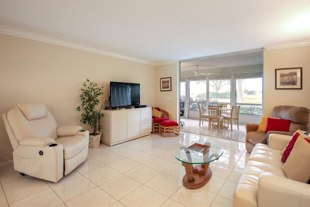 6650 S Oriole Blvd 103 (12)
