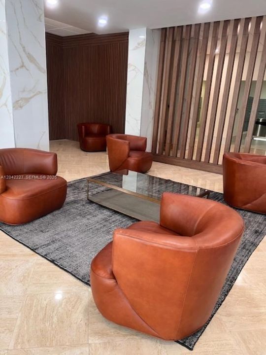 En Venta: $475,000 (2 camas, 2 baños, 1087 Pies cuadrados)