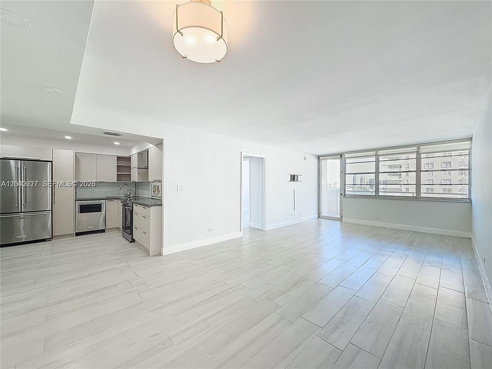 En Venta: $475,000 (2 camas, 2 baños, 1087 Pies cuadrados)