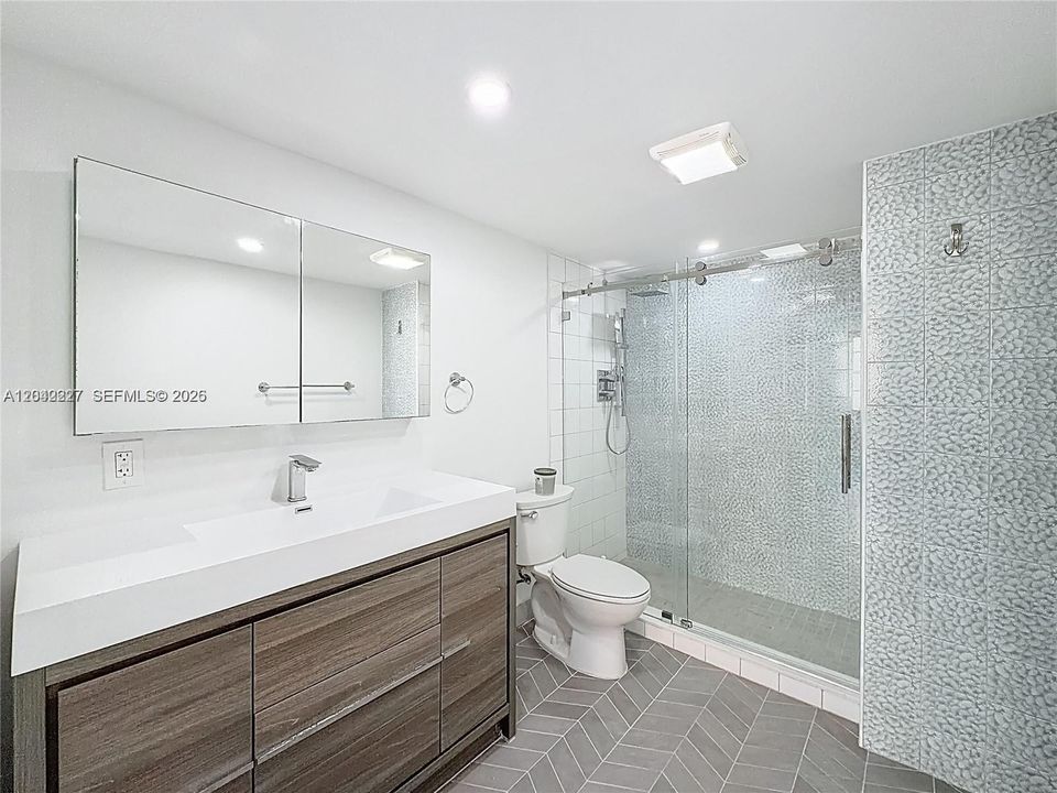 En Venta: $475,000 (2 camas, 2 baños, 1087 Pies cuadrados)