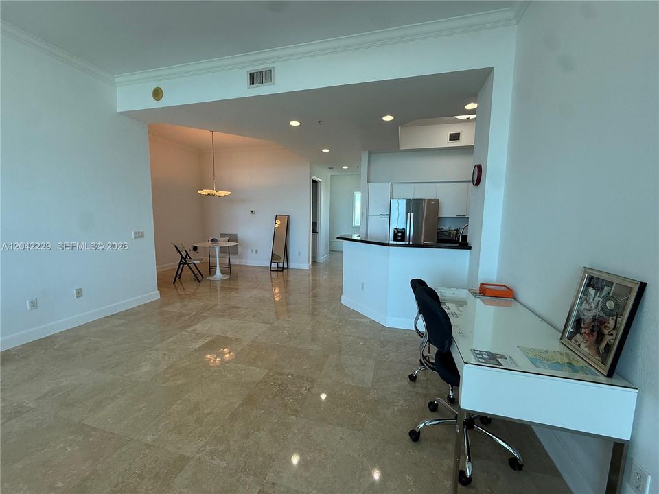 For Sale: $499,000 (2 beds, 2 baths, 1763 Square Feet)
