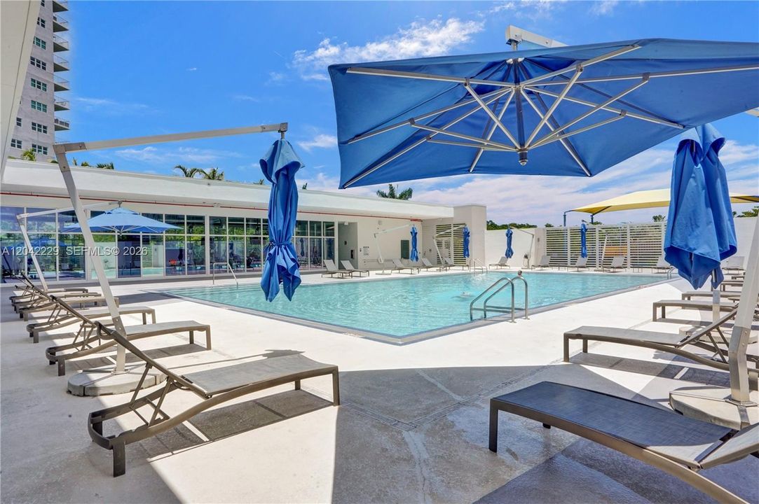 For Sale: $499,000 (2 beds, 2 baths, 1763 Square Feet)