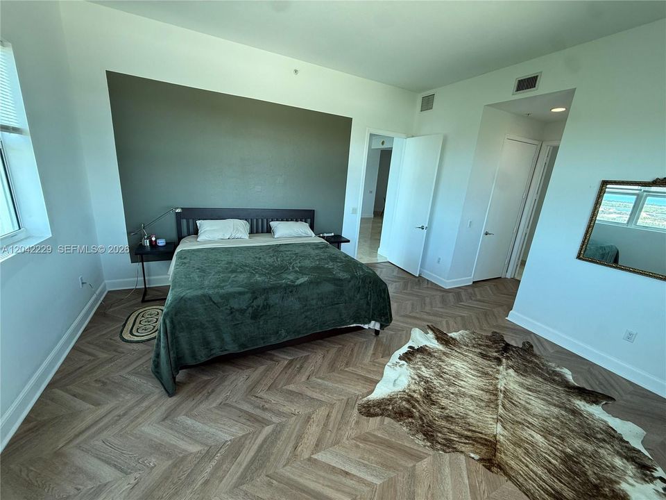 For Sale: $499,000 (2 beds, 2 baths, 1763 Square Feet)