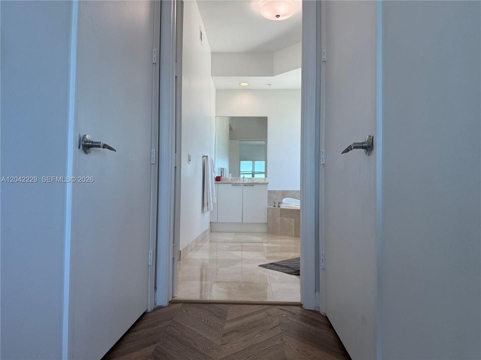 For Sale: $499,000 (2 beds, 2 baths, 1763 Square Feet)