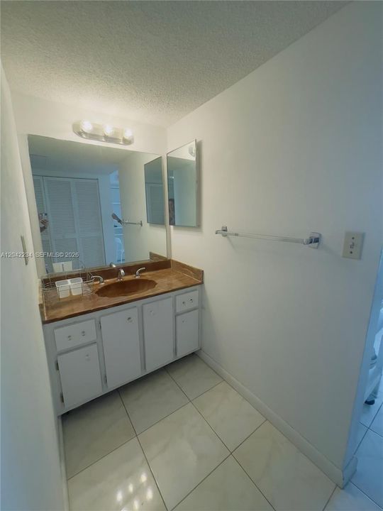 For Rent: $1,300 (0 beds, 1 baths, 0 Square Feet)