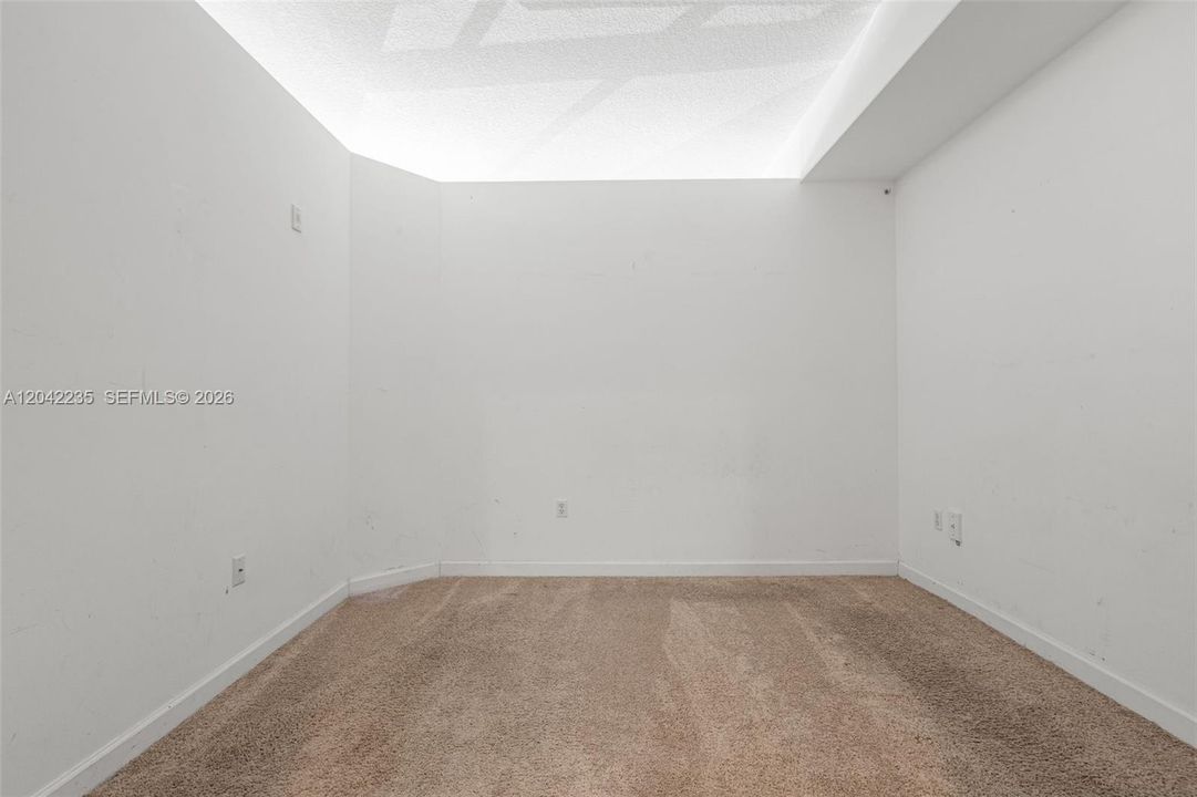 На продажу: $459,900 (2 спален, 2 ванн, 1386 Квадратных фут)