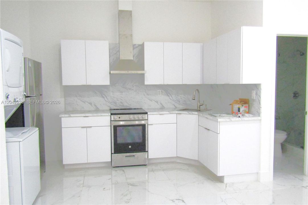 For Rent: $1,500 (1 beds, 1 baths, 1760 Square Feet)