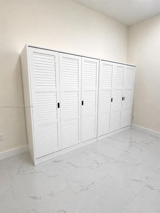 For Rent: $1,500 (1 beds, 1 baths, 1760 Square Feet)