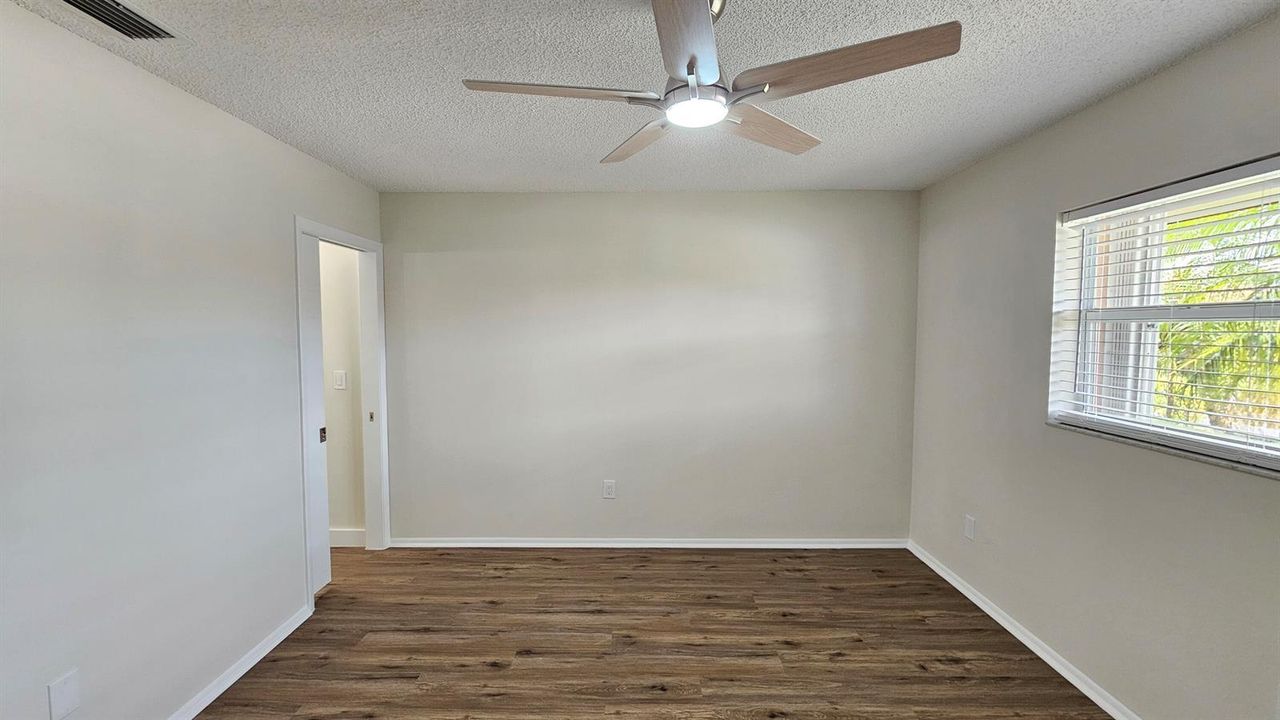 Bedroom 1 (2)