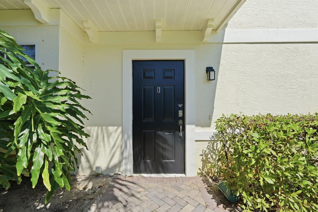 45-web-or-mls-2551_Creekside_Dr_046