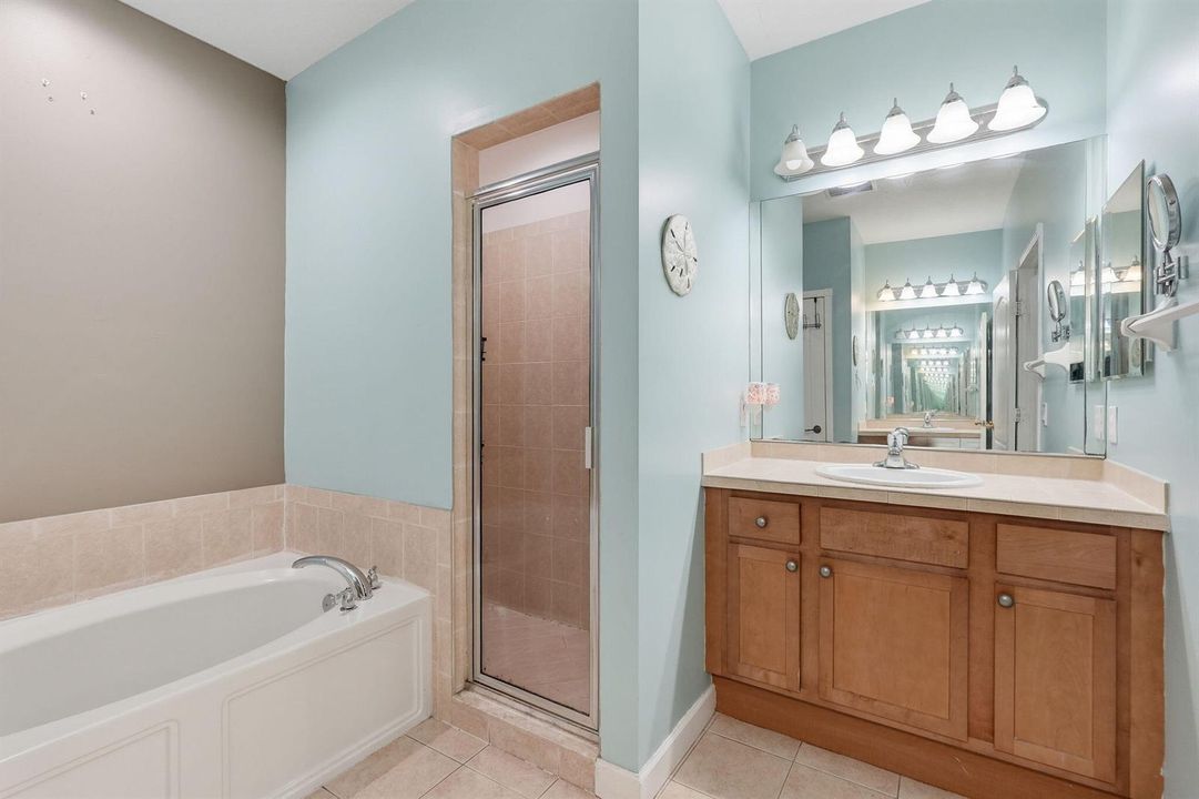 20-web-or-mls-2551_Creekside_Dr_020