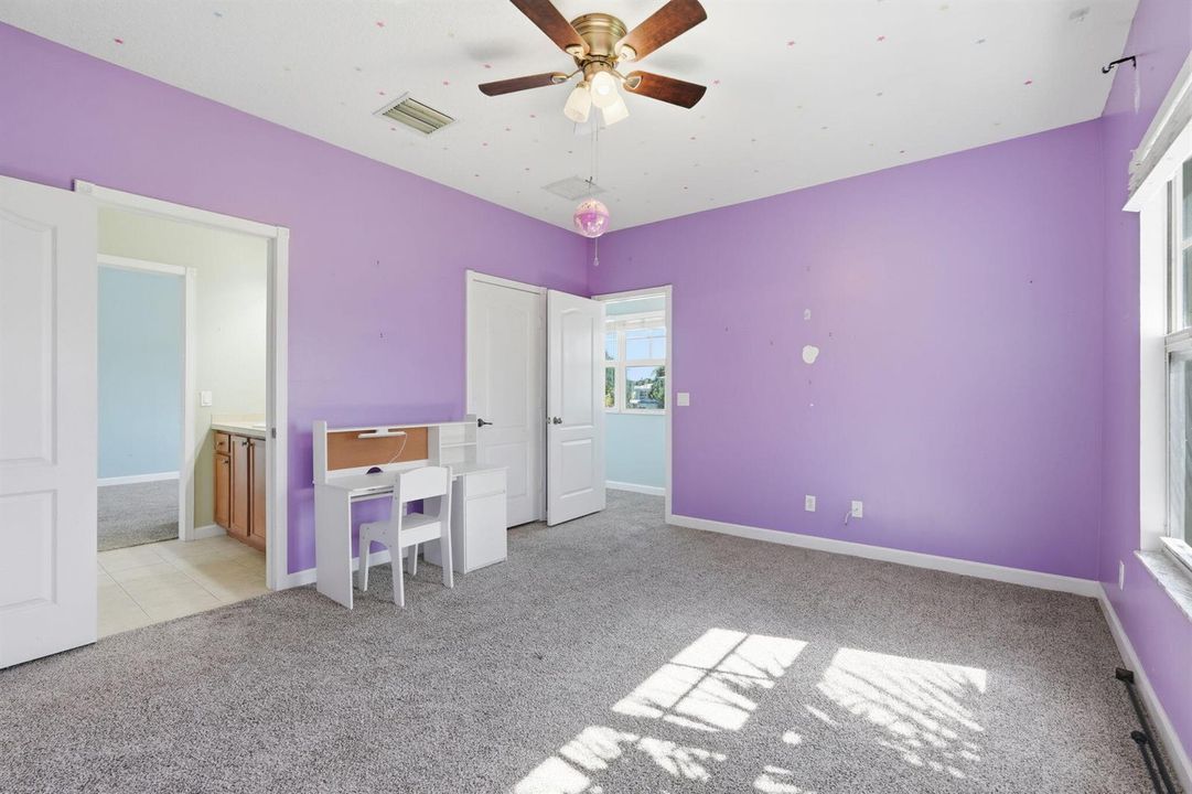 3-web-or-mls-2551_Creekside_Dr_003