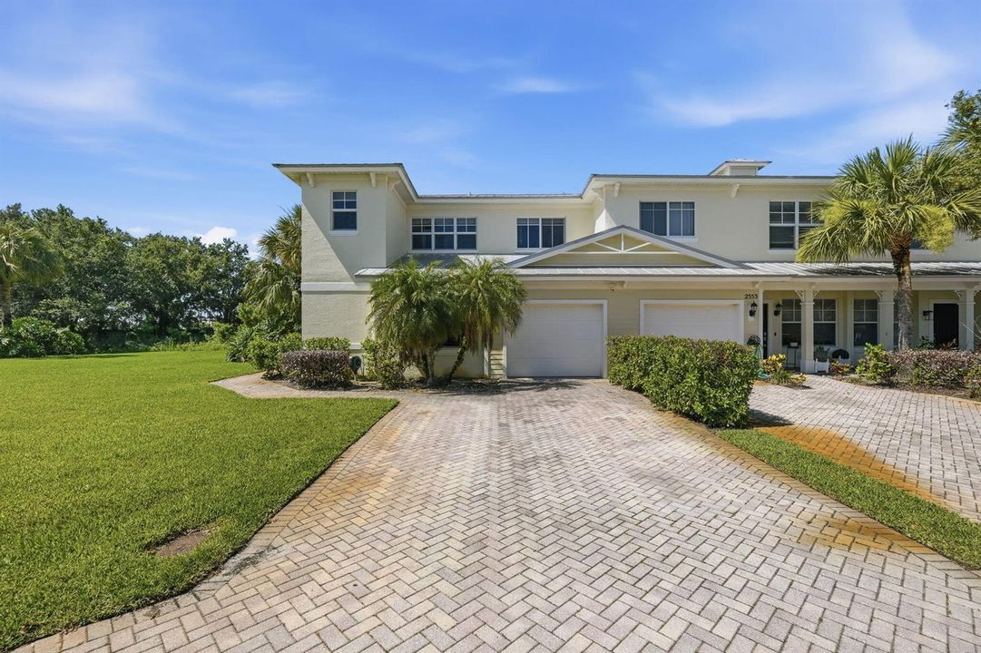 48-web-or-mls-2551_Creekside_Dr_050