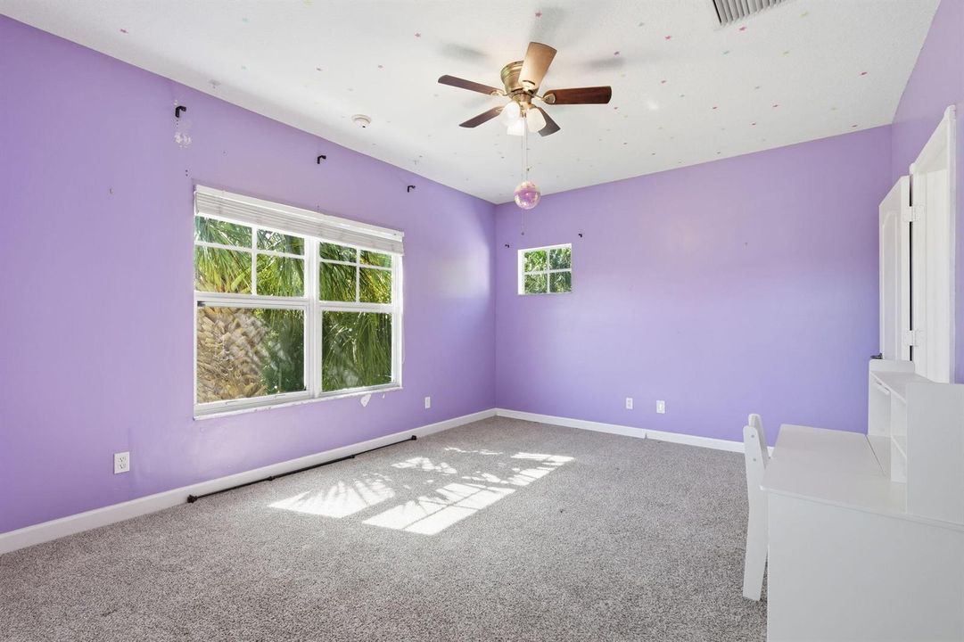 1-web-or-mls-2551_Creekside_Dr_001