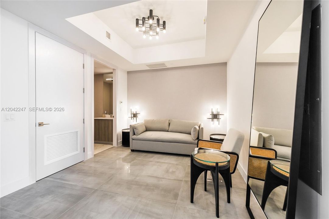 В аренду: $7,500 (2 спален, 2 ванн, 1384 Квадратных фут)