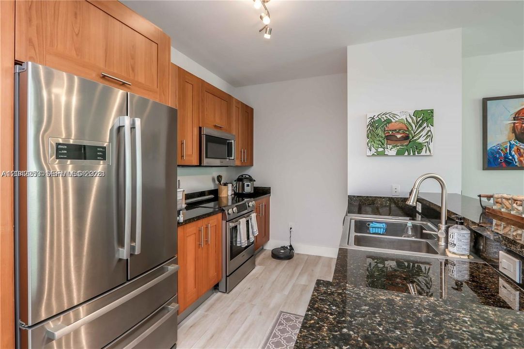 В аренду: $3,200 (1 спален, 1 ванн, 780 Квадратных фут)
