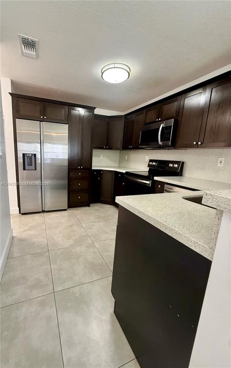 En Renta: $3,500 (3 camas, 3 baños, 1440 Pies cuadrados)