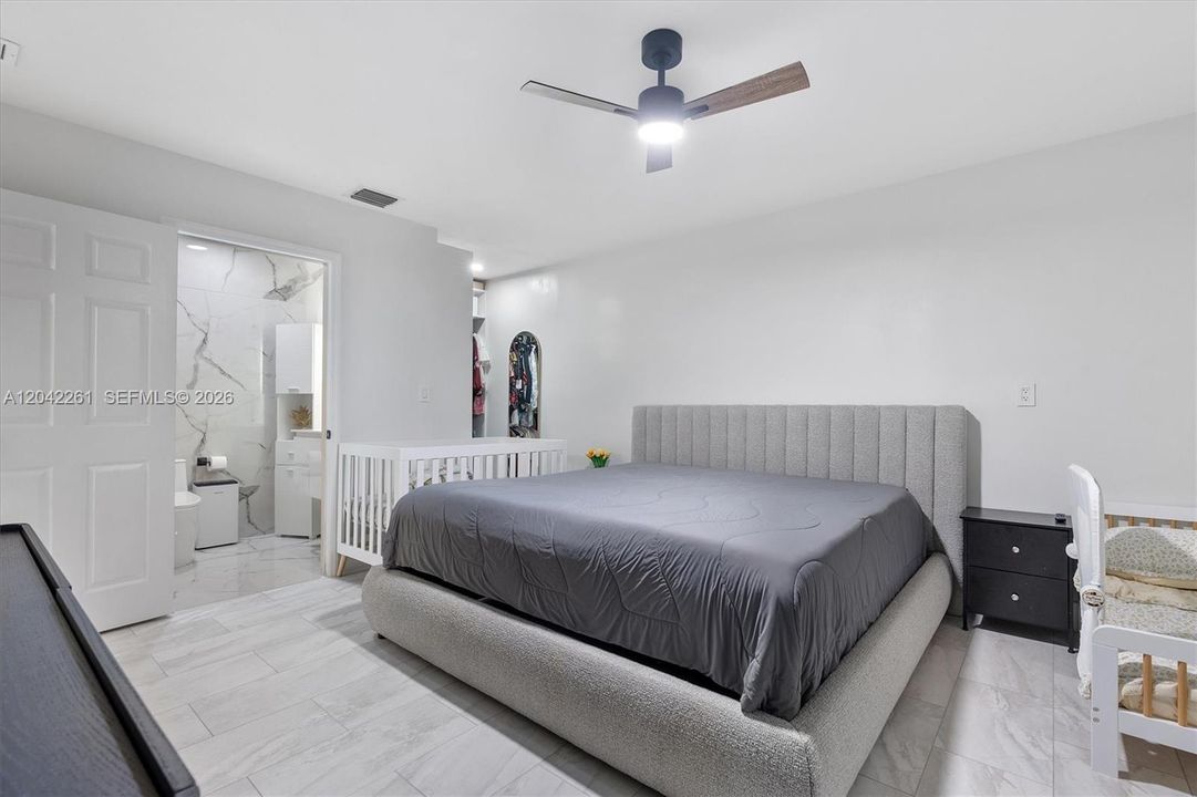 En Venta: $640,000 (3 camas, 2 baños, 1400 Pies cuadrados)