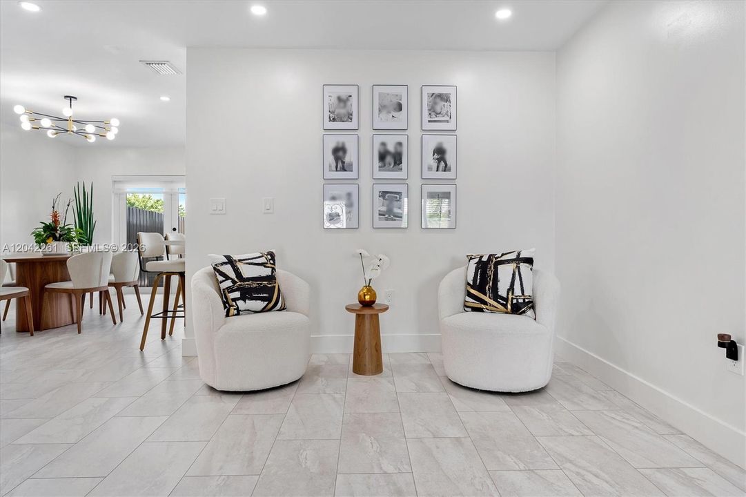 En Venta: $640,000 (3 camas, 2 baños, 1400 Pies cuadrados)