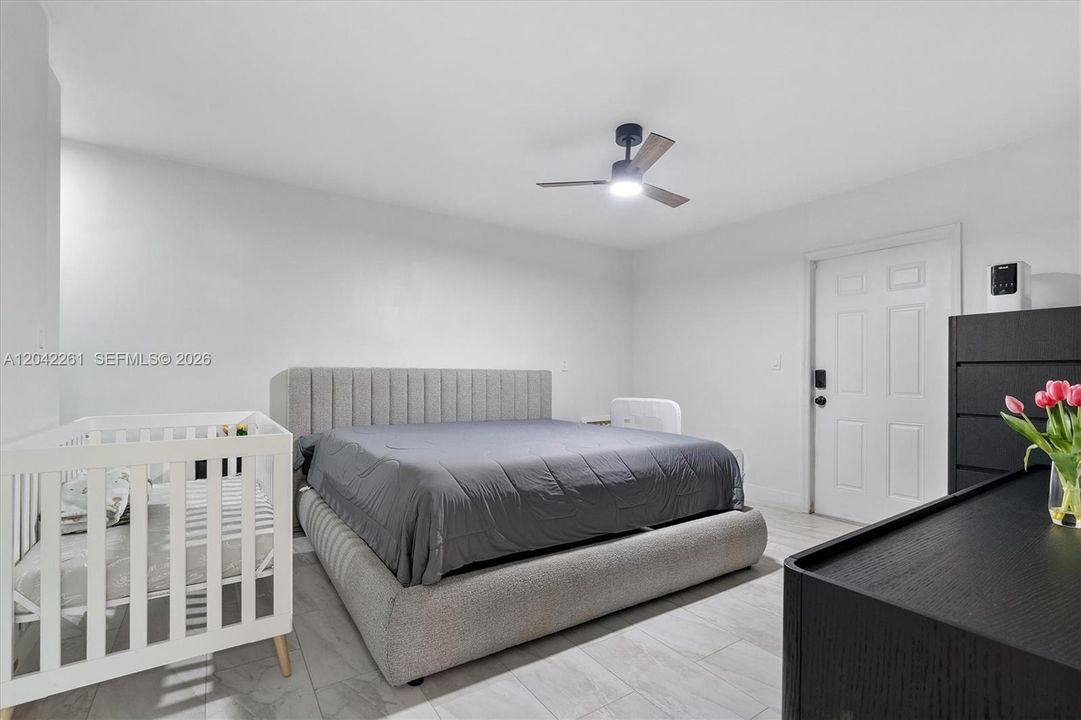 En Venta: $640,000 (3 camas, 2 baños, 1400 Pies cuadrados)