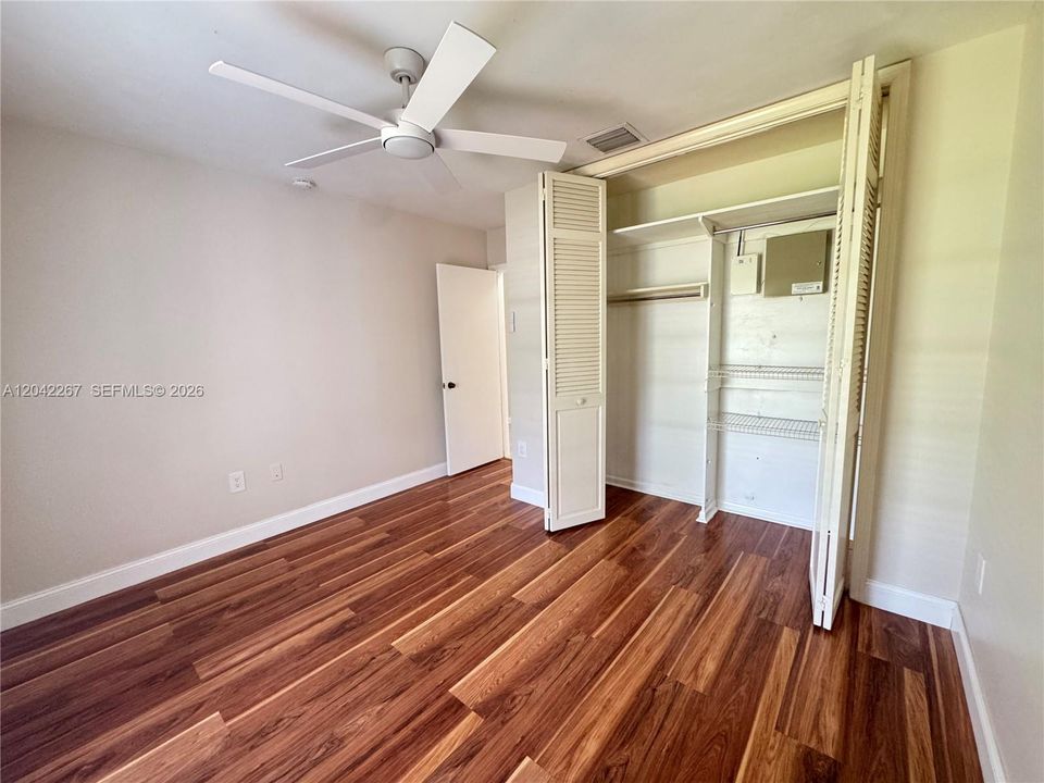 В аренду: $5,600 (4 спален, 2 ванн, 2218 Квадратных фут)
