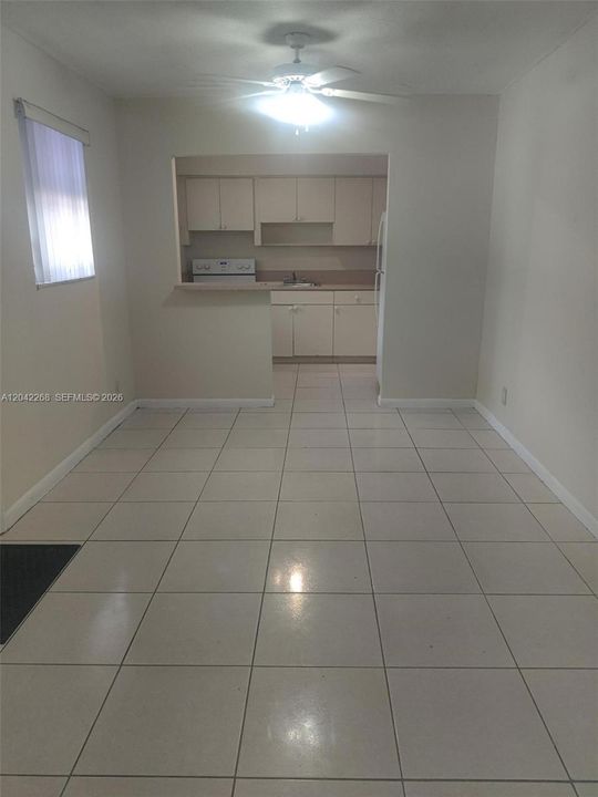 В аренду: $1,850 (2 спален, 1 ванн, 2100 Квадратных фут)