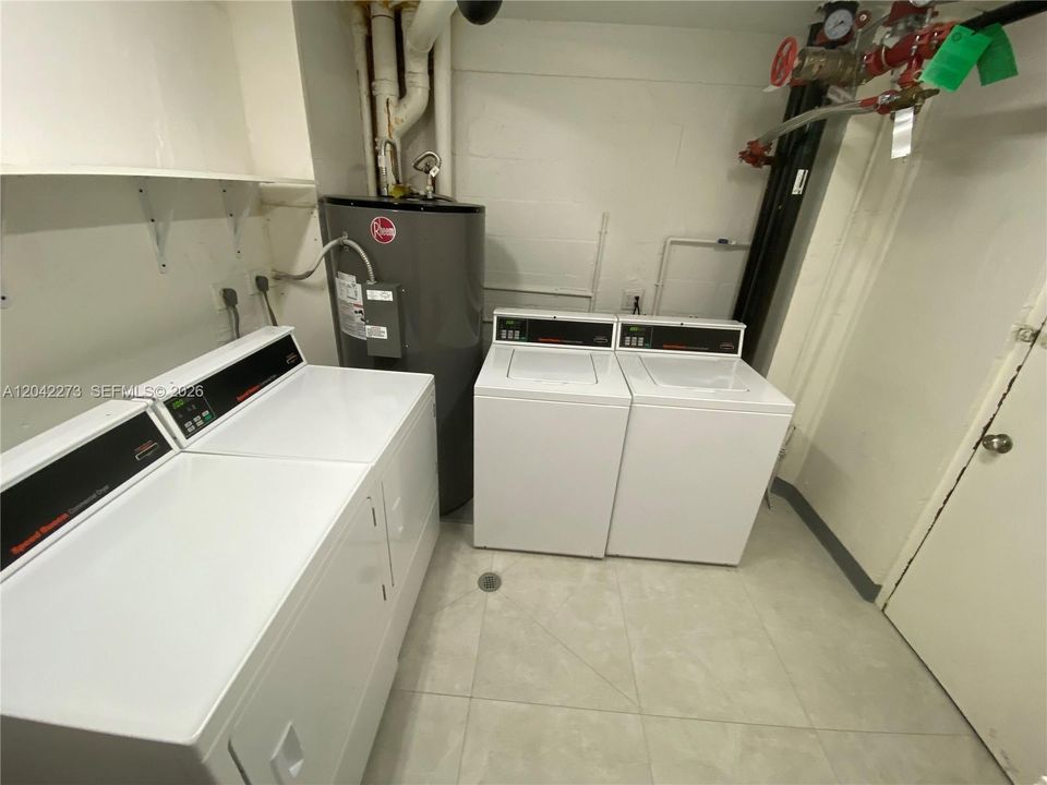 В аренду: $4,700 (2 спален, 2 ванн, 1338 Квадратных фут)