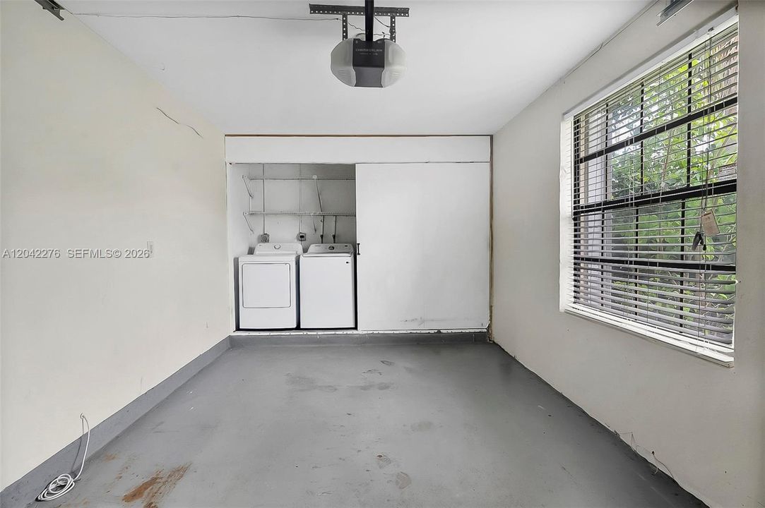 В аренду: $3,750 (4 спален, 2 ванн, 1446 Квадратных фут)