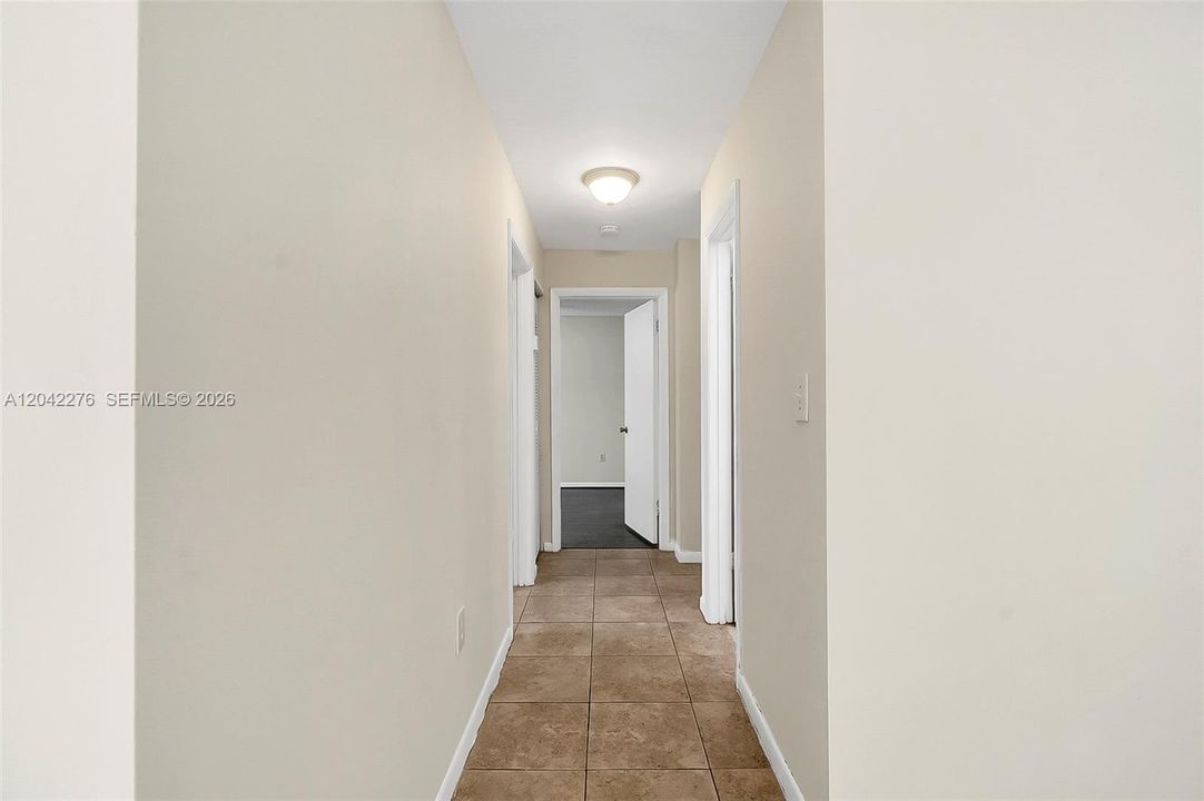 В аренду: $3,750 (4 спален, 2 ванн, 1446 Квадратных фут)