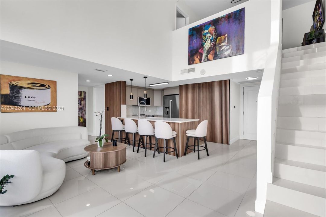 For Sale: $469,000 (2 beds, 2 baths, 1268 Square Feet)
