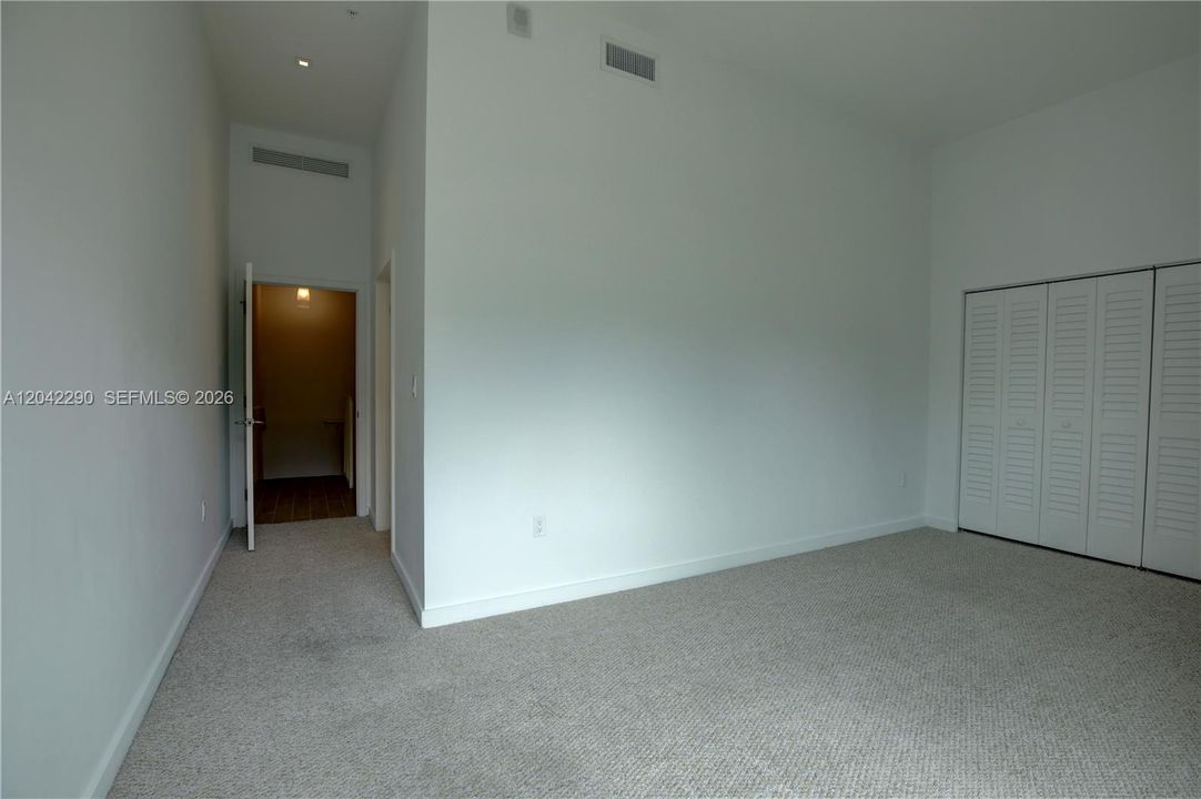 For Rent: $5,700 (2 beds, 3 baths, 1505 Square Feet)
