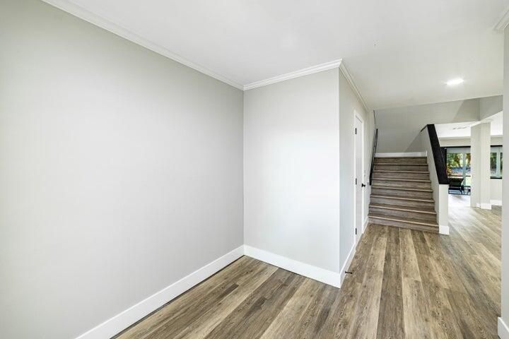 Vinyl Plank Floors