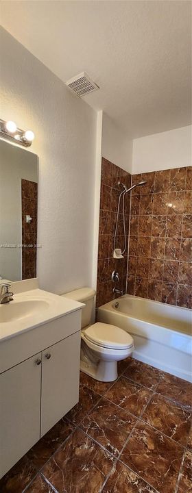 В аренду: $2,800 (3 спален, 2 ванн, 1308 Квадратных фут)