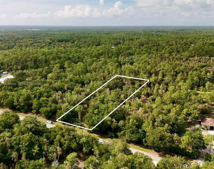 En Venta: $215,000 (2.50 acres)