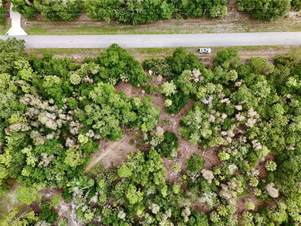 En Venta: $215,000 (2.50 acres)