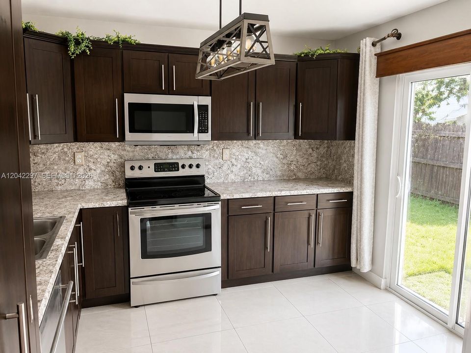 На продажу: $449,000 (3 спален, 2 ванн, 1415 Квадратных фут)