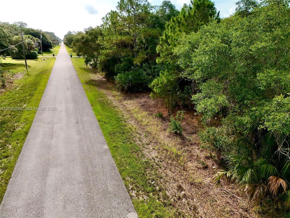 На продажу: $215,000 (2.50 acres)