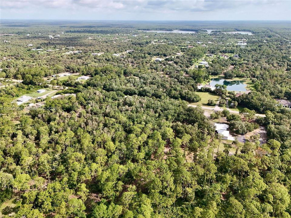 На продажу: $215,000 (2.50 acres)