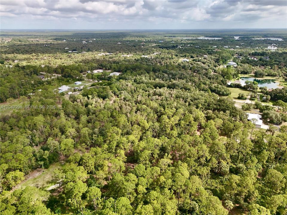 На продажу: $215,000 (2.50 acres)
