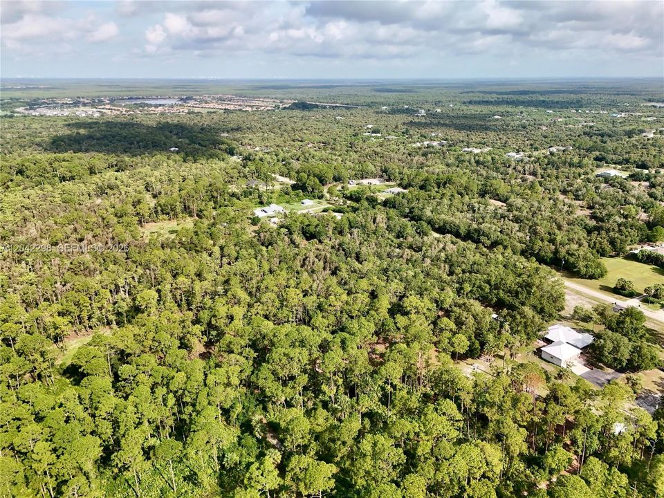 На продажу: $215,000 (2.50 acres)