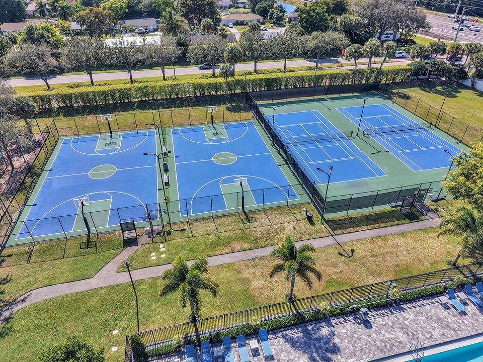 Community Tennis Courts