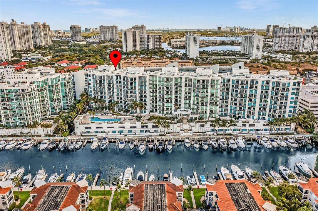 В аренду: $4,300 (3 спален, 2 ванн, 1362 Квадратных фут)