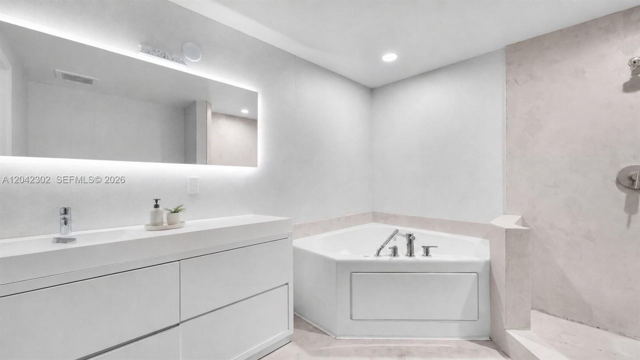 В аренду: $4,300 (3 спален, 2 ванн, 1362 Квадратных фут)