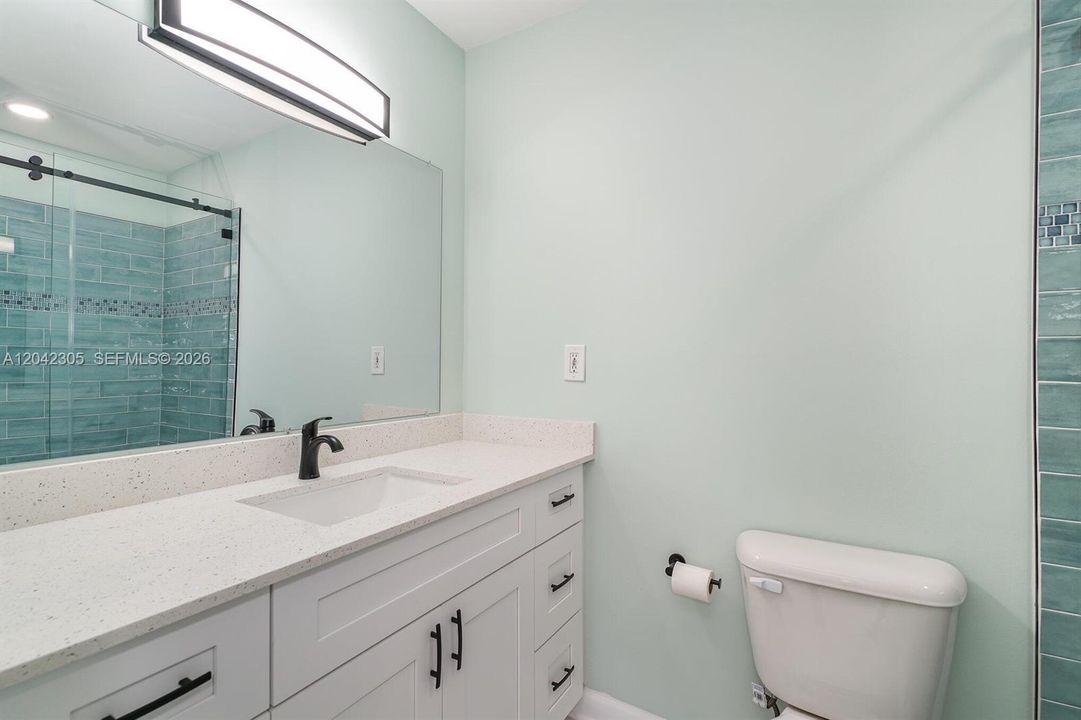 For Sale: $269,900 (2 beds, 2 baths, 1175 Square Feet)