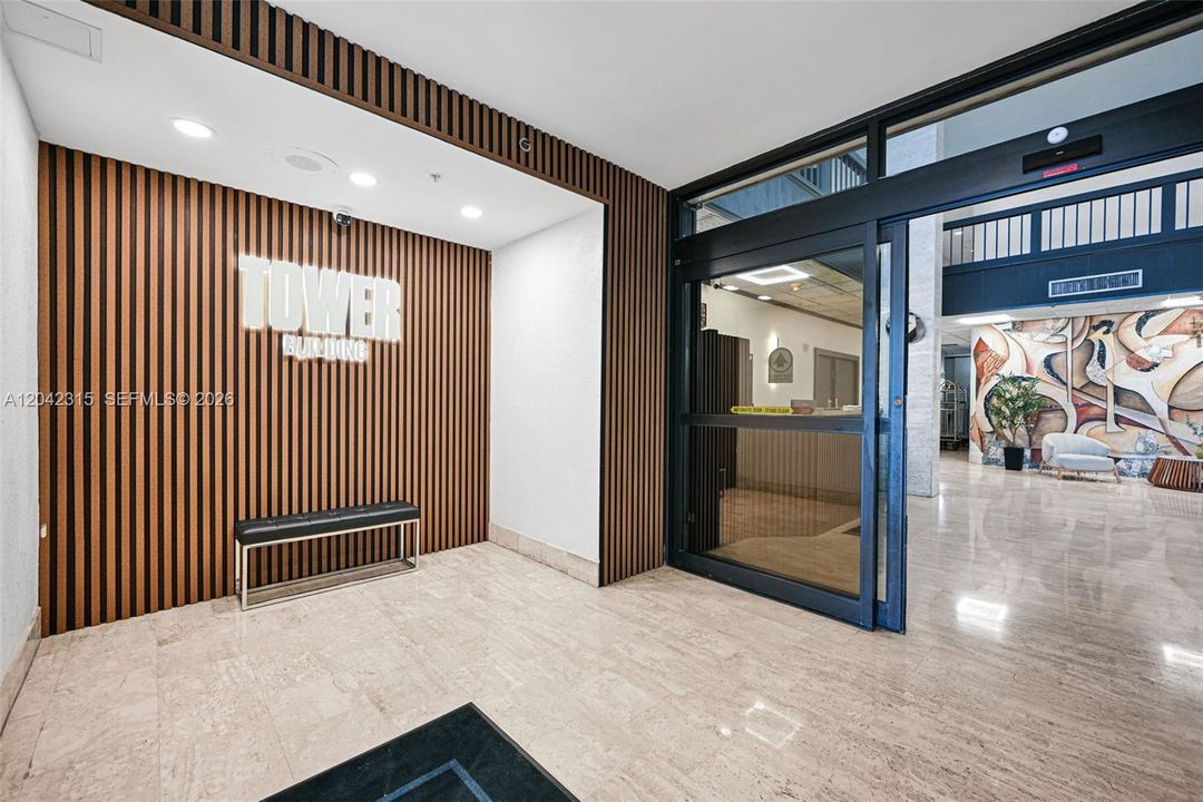 For Sale: $255,000 (2 beds, 2 baths, 1073 Square Feet)