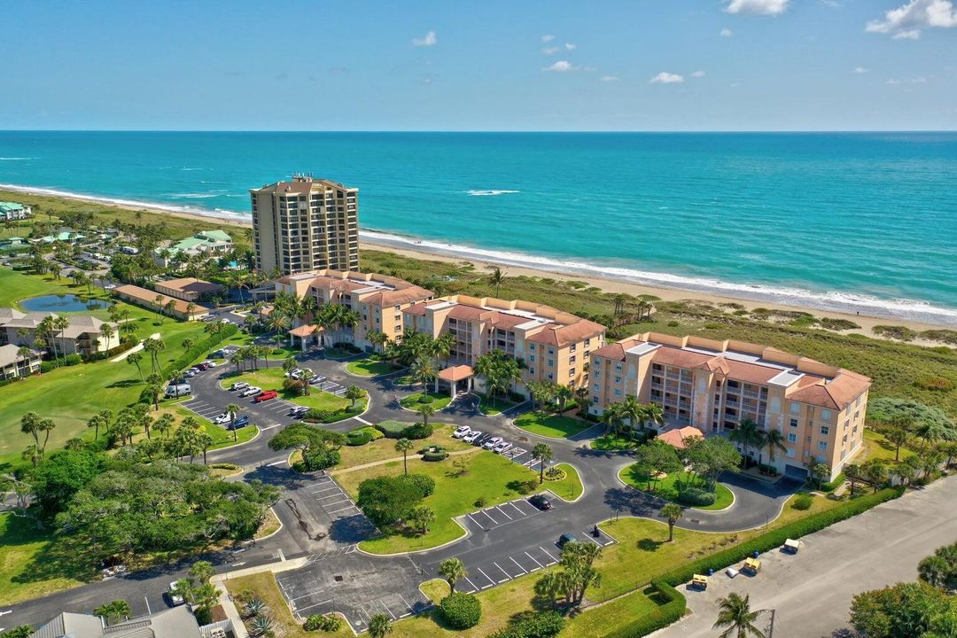 OCEANHOUSES AT OCEAN VILLAGE........