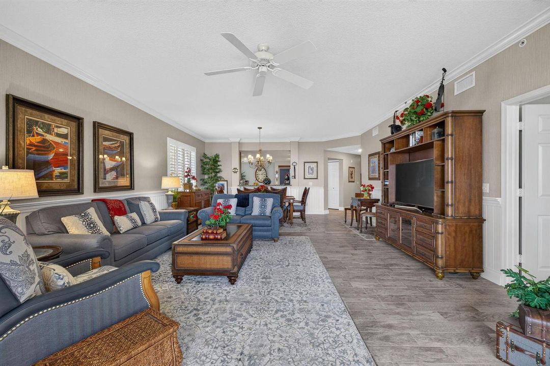 LIVING ROOM....