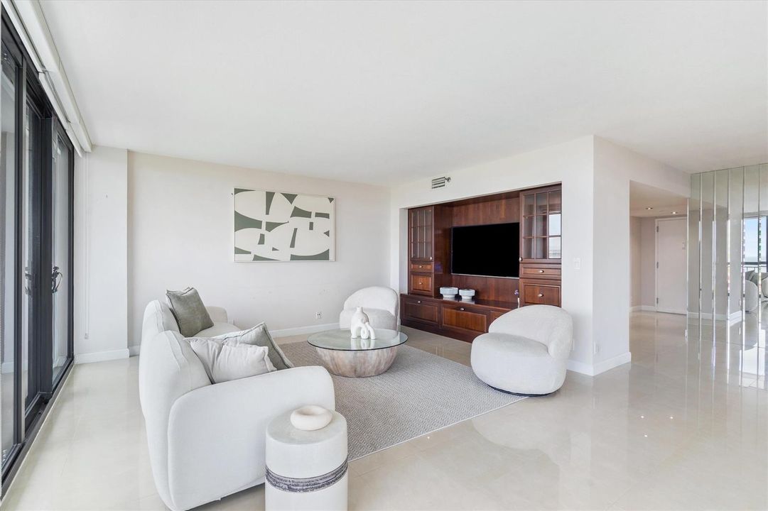 03-2003 N Ocean Blvd #902 Boca Raton, FL